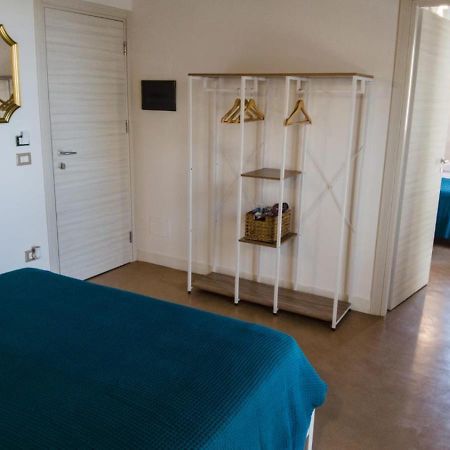 111 Apartments & Rooms Patti Exterior foto
